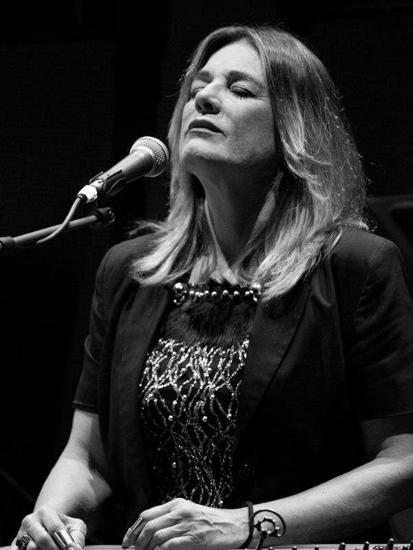 birsen-tezer-konseri-202412251143518de7af23ffd041f4ab561f40b84f105f.jpg birsen-tezer-konseri-202412251143518de7af23ffd041f4ab561f40b84f105f.jpg